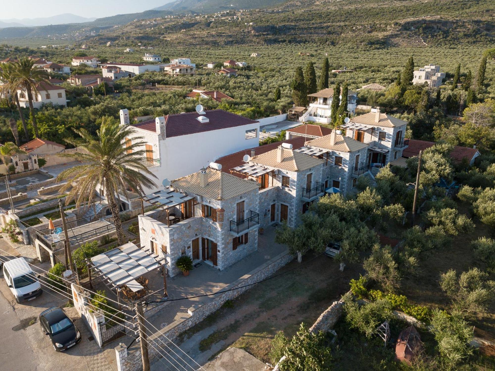 Pleiades Seaside Residences In Mani Agios Nikolaos  Extérieur photo